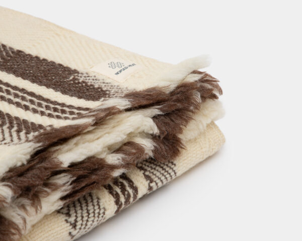 Heavy Wool Blanket - detail